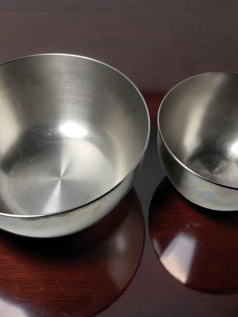Vintage Stainless Steel Lipped Bottom Made in the US Mixing Bowls